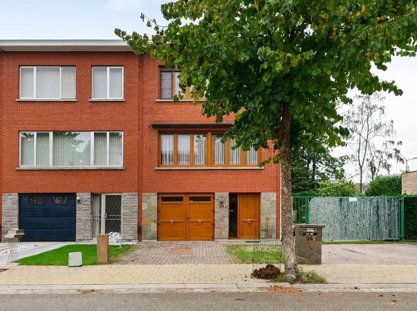 Maison à vendre à Steenlandlaan 24,
                    2940 Stabroek