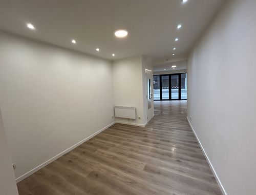                                         Gemengd gebruik te huur in Sint-Truiden, € 1.200
