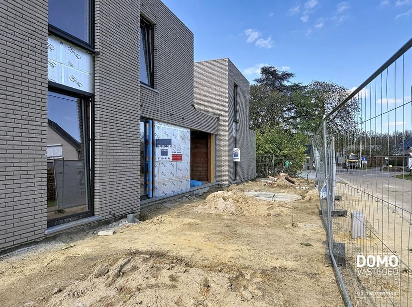 Maison à vendre
                    à 3510 Kermt