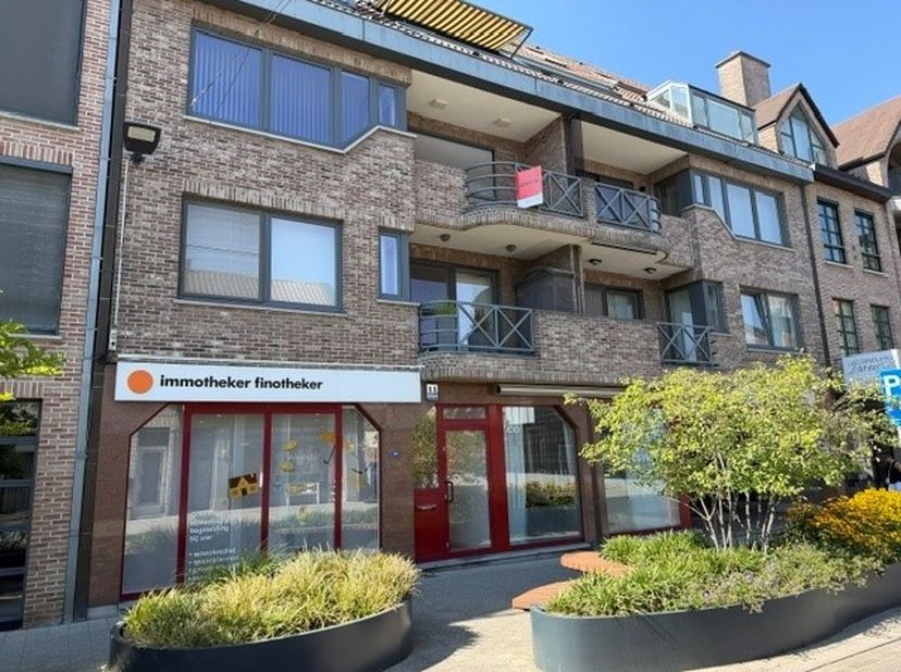 Ruim, energiezuinig appartement in het centrum van Lanaken te huur, gelegen in residentie "Rubens",<br />
op de 2de verdieping. (met lift)<br />
<br /