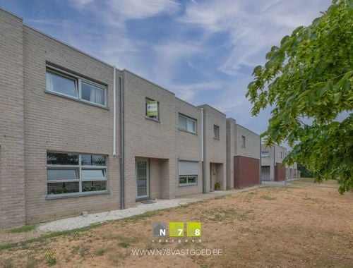                                         Maison à vendre à Elen, € 385.000
