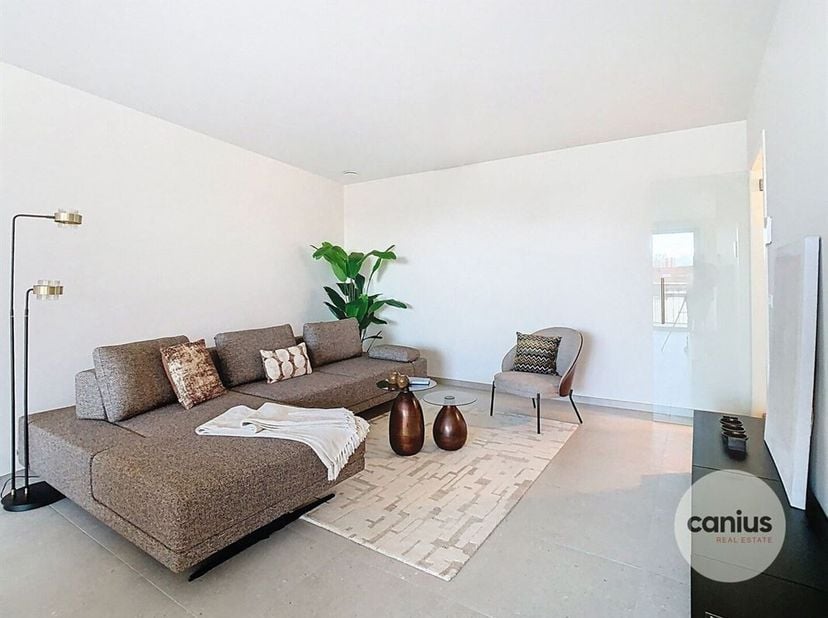 APP. SPACIEUX AVEC 3 CHAMBRES ET TERRASSE DANS UN EMPLACEMENT UNIQUE AU CUR DE LEUVEN. AVEC 3 CHAMBRES ET TERRASSE DANS UN EMPLACEMENT UNIQUE AU COEUR