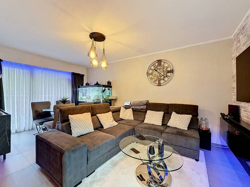 appartement met 1 slaapkamer te huur in Borgerhout gelegen aan de Turnhoutsebaan 461 op de derde verdieping. Het appartement is gelegen nabij invals e