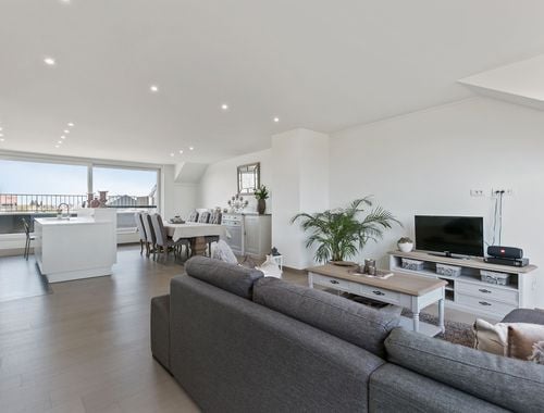                                         Penthouse te huur in Wevelgem, € 895
