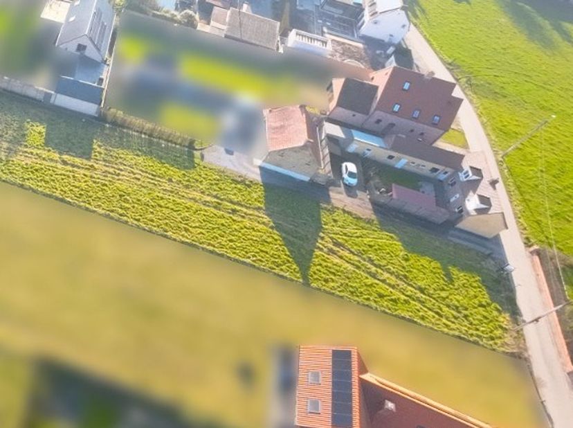 Wenst u residentieel te wonen in het rustige Bovekerke op een perceel bouwgrond van 1113m² met zuidgerichte oriëntatie?<br />
<br />
Hier kunt u zelf