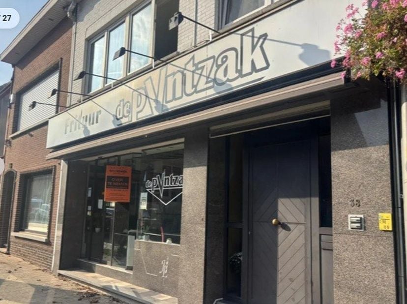 Bedrijfsvastgoed over te nemen in Kapelstraat 36,
                    2990 Wuustwezel