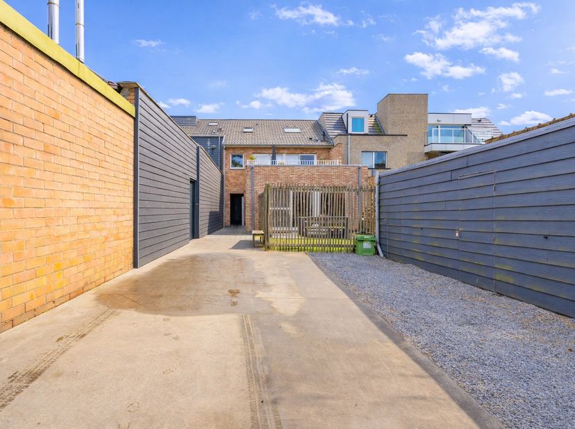 Bedrijfsvastgoed te koop in Hospitaalstraat 13,
                    9940 Ertvelde