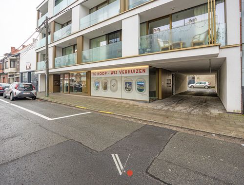                                         Handelspand te huur in Roeselare, € 765
