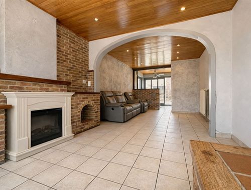                                         Maison à vendre à Pecq, € 200.000
