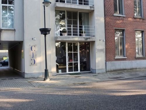                                         Kantoor te huur in Veerle, € 990

