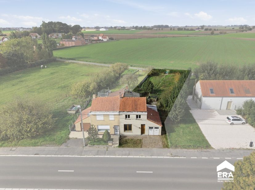 Huis te koop in Roesbruggestraat 68,
                    8691 Beveren