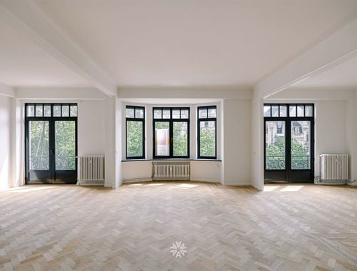                                         Appartement te huur in Gent, € 2.500
