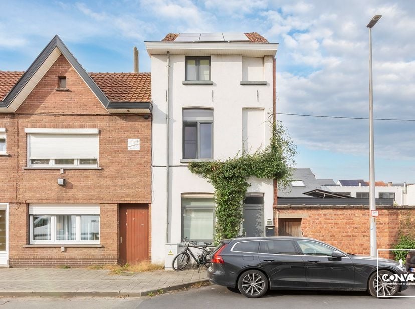 Huis te koop in Henricus Bracqstraat 32,
                    9030 Mariakerke