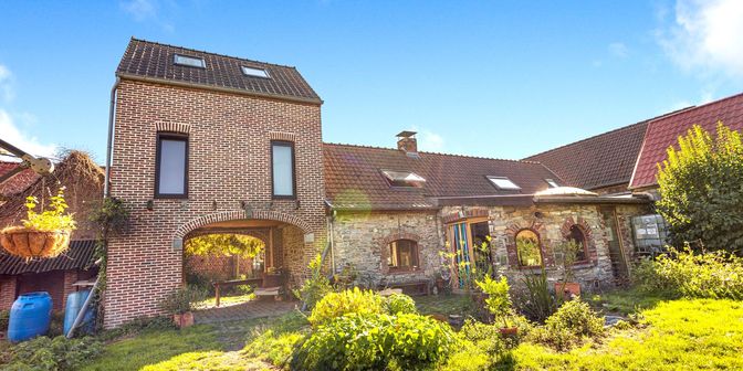 Huis te koop in Rue Sart Colin 143, 7622 Laplaigne