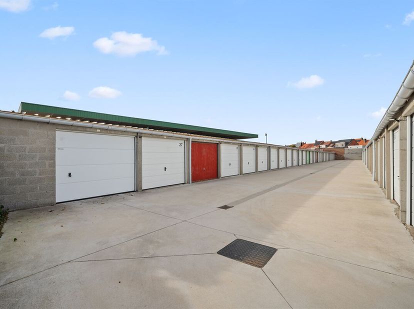 5 vergunde garages (5-15-17-18-21) met bewezen rendement. Wie zoekt naar een simpele belegging waar het brutorendement quasi gelijk is aan het nettore