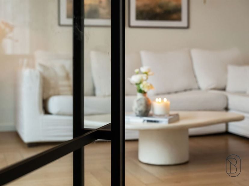 Te koop: prachtig ingerichte recente, energiezuinige woning op topligging en wandelafstand van het centrum!<br />
Op een uiterst gunstige ligging, op
