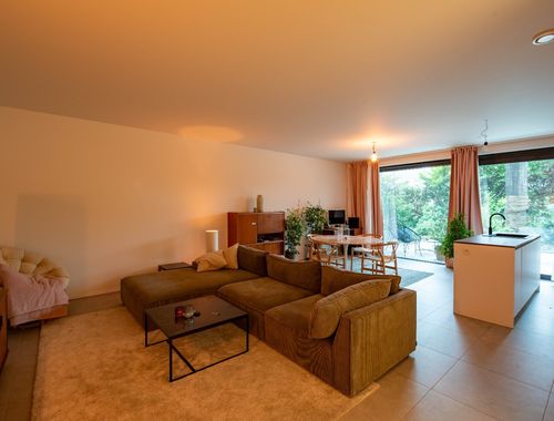                                         Appartement te huur in Boechout, € 1.225
