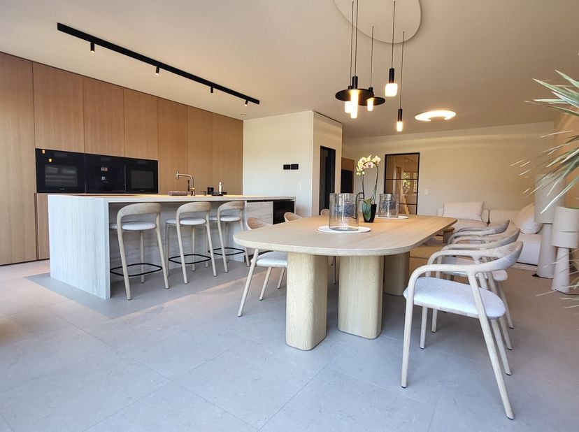 ZAT 8/8 - 1ste BEZOEKDAG OP AFSPRAAK 0488 85 81 84 Exclusieve nieuwbouwwoning (2024) met luxueuze afwerking en energielabel A<br />
Bent u op zoek naa