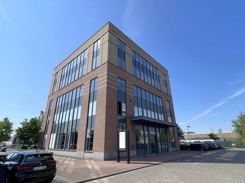 Bedrijfsvastgoed te huur
                    in 2800 Mechelen