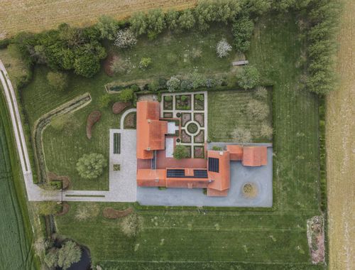                                         Woning te koop in Wulvergem, € 2.100.000
