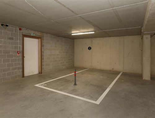                                         Place de stationnement à vendre à Hoeselt, € 15.000
