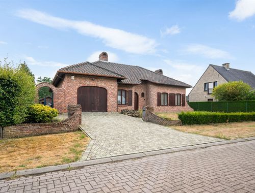                                        Maison unifamiliale à vendre à Pulle, € 580.000
