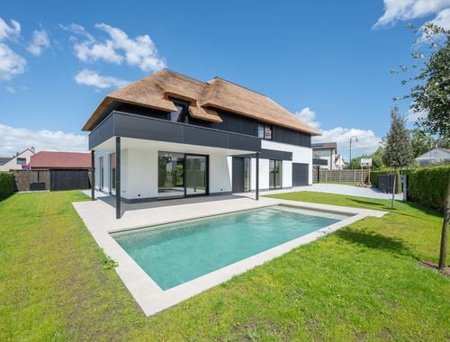                                         Villa te koop in Westkapelle, € 2.195.000
