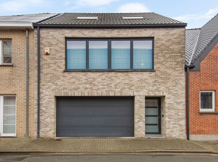 Maison à vendre à Jef Scheirsstraat 2,
                    9200 Oudegem