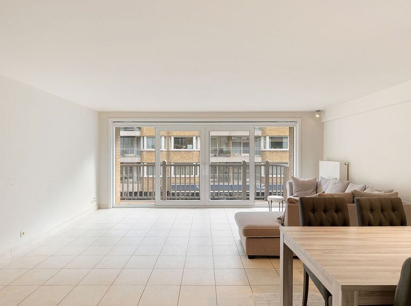Appartement te huur in Paul Parmentierlaan  183,
                    8300 Knokke