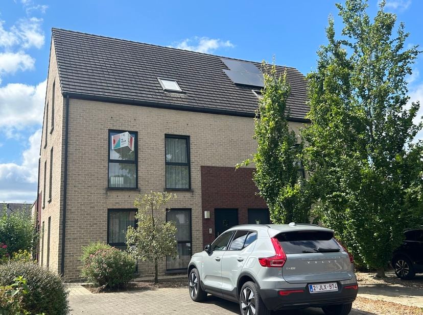 Appartement à louer
                    à 3940 Hechtel