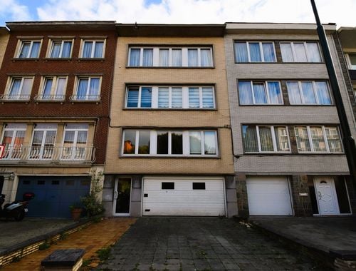                                         Appartement te koop in Sint-Jans-Molenbeek, € 260.000
