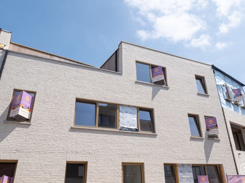 Appartement te koop in Emmanuel Rollierstraat 1 bus 201,
                    2890 Sint-Amands