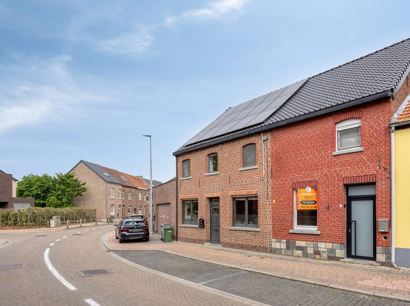 Op zoek naar een rustig en residentieel gelegen woning, met eveneens een uitstekende centrale ligging tussen Leuven, Brussel en Mechelen? Deze charman