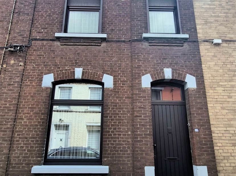 À Vendre : Maison 2 façades 4 chambres avec garage et grand jardin ! <br />
Découvrez cette belle maison idéalement située au 56, Rue Frère Orban à 60