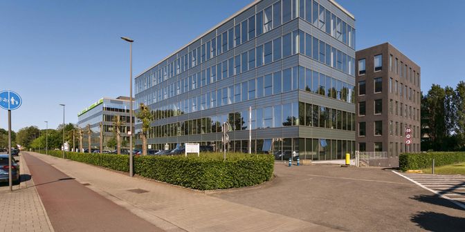 Bedrijfsvastgoed te huur in Berchemstadionstraat 72, 2600 Berchem