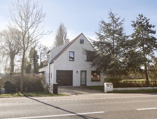                                         Villa te koop in Oostduinkerke, € 950.000
