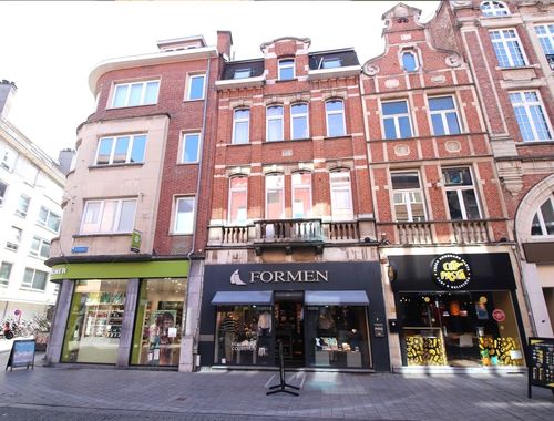                                         Handelspand met woonst te huur in Leuven, € 3.500

