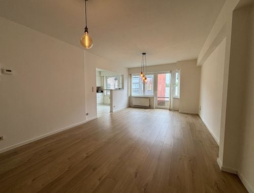                                         Appartement à louer à Zedelgem, € 865
