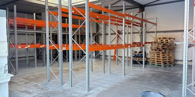 Bedrijfsvastgoed te huur in Pietje Waasstraat 13, 2070 Zwijndrecht