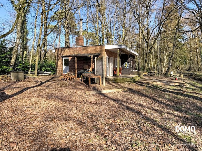 Interesse in dit pand? Surf naar onze website www.domovastgoed.be voor meer info!<br />
In Stokrooie (Hasselt) bevindt zich deze charmante woning op e