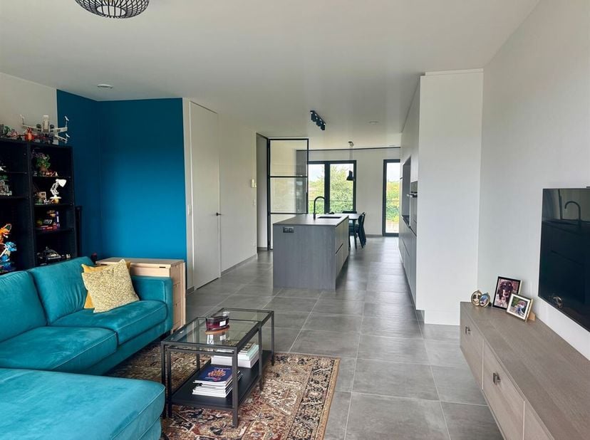 Luxueus appartement met 2 slaapkamers, ruim terras en ondergrondse autostaanplaats in Lier!<br />
Ligging<br />
Dit stijlvolle appartement maakt deel
