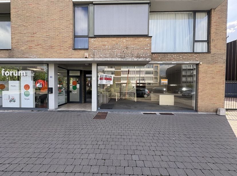 Bien professionnel à louer
                    à 2200 Herentals