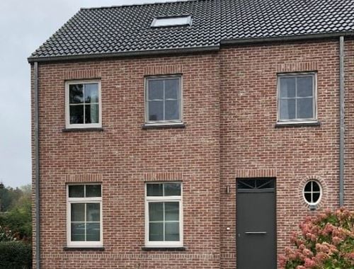                                         Woning te koop in Oosteeklo, € 368.636
