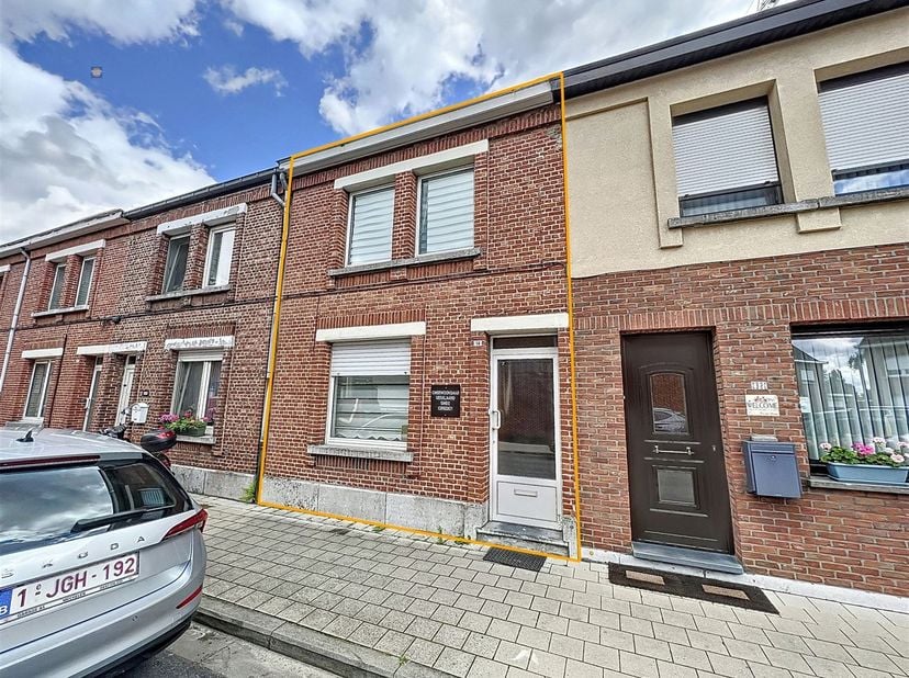 Maison à rénover près du centre commercial de Willebroek avec un bon accès aux principales routes d'accès vers Anvers, Bruxelles et Malines.<br />
Le