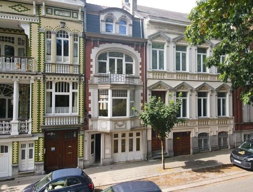                                         Woning te koop in La Louvière, € 275.000

