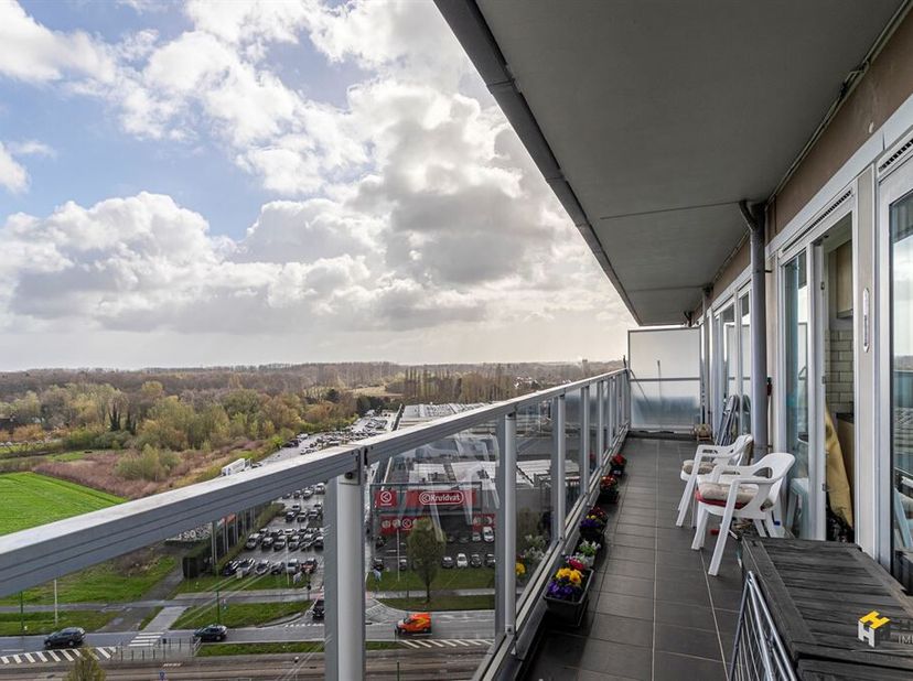 Appartement clé en main (88m²) avec 2 chambres et terrasse (22m²) à Merksem.<br />
Vous rêvez de vous réveiller chaque jour avec une belle vue dégagée