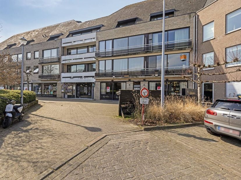 Bedrijfsvastgoed te koop in Moerkerkse Steenweg 188 bus 1,
                    8310 Sint-Kruis