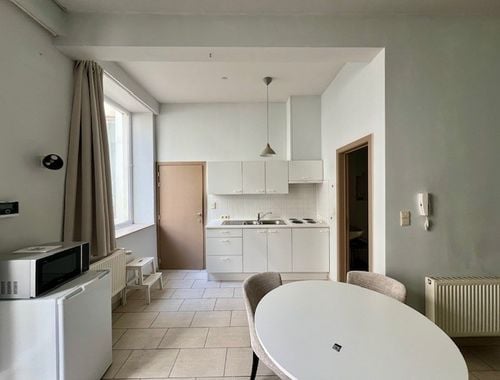                                         Studio te huur in Gent, € 600
