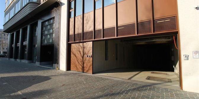 Garage te huur in Tunnelplaats 2-8 bus 27B, 2000 Antwerpen
