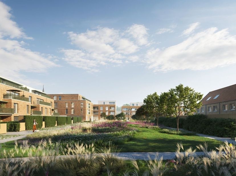Nieuwbouwappartement met 3 slaapkamers, gelegen op de eerste verdieping met lift  in het centrum van Sint-Antonius. Dit energiezuinige appartement com